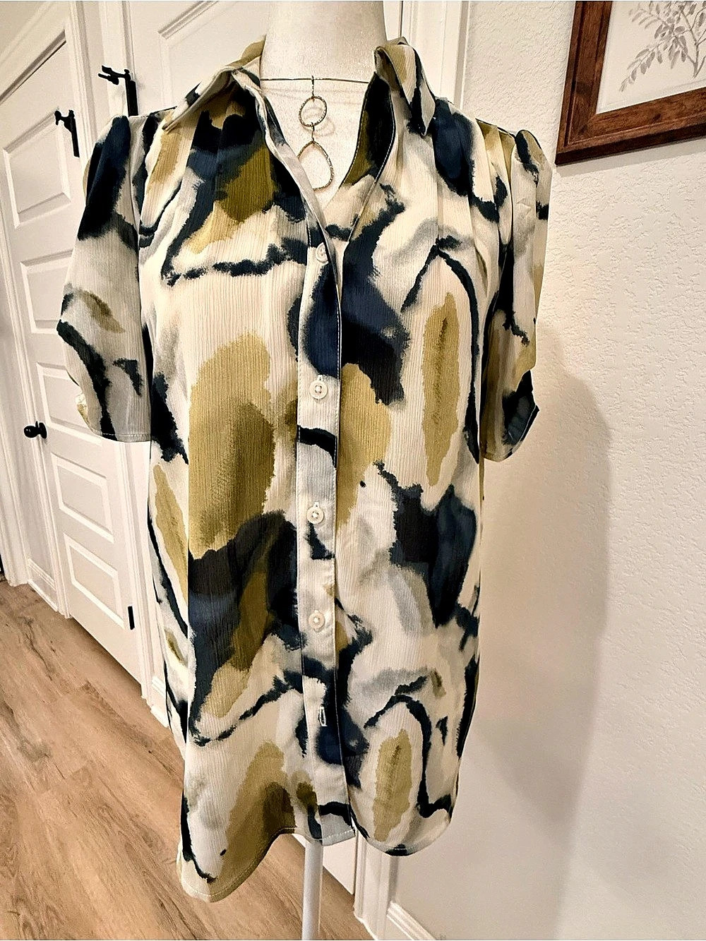 Adrianna Papell Abstract Print Button-Down Shirt